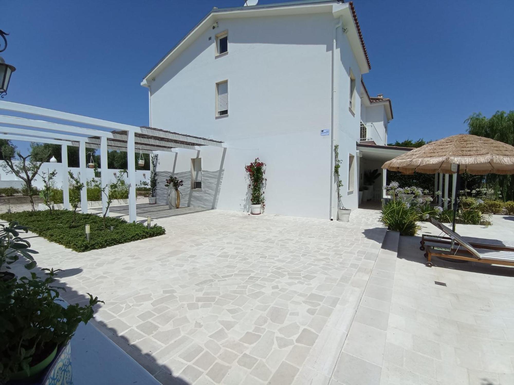 Tenuta Viale Degli Ulivi San Martino in Pensilis Exterior photo